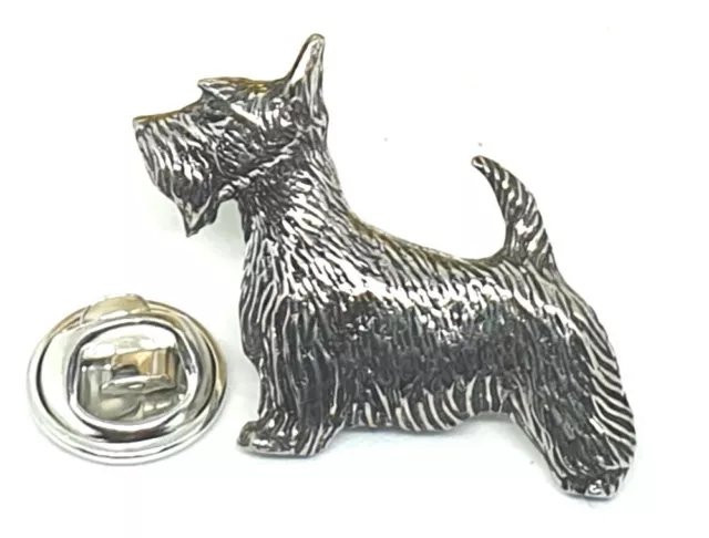 Scottish Terrier Scottie Dog Hand Cast Fine English Pewter Pin Badge (≈25mm)