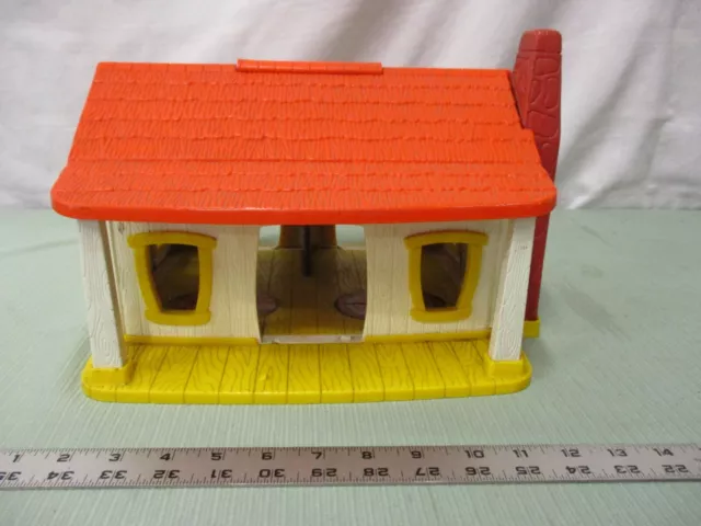 Vintage 1974 Hasbro Weebles West Cowboy Ranch Bunk House Play Set Barn Farm toy