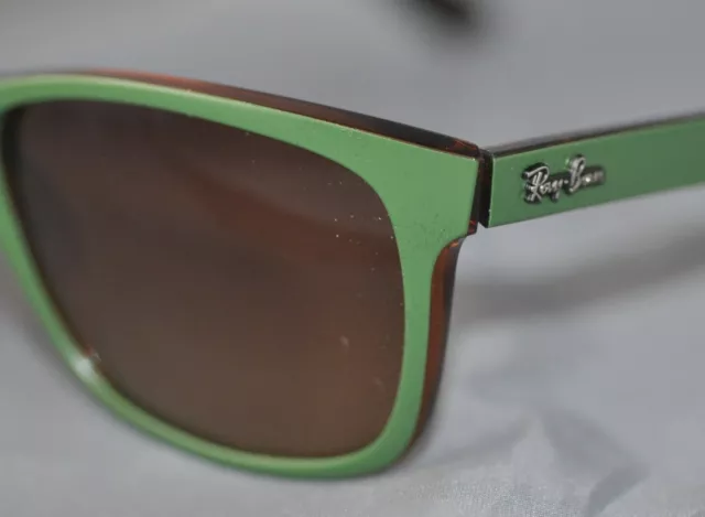 Ray Ban Highstreet Green Frame Brown Gradient Lenses RB4181 6137/85 3