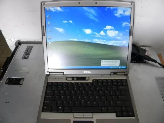 Dell Latitude D610 Laptop 1.86GHZ 512GHz 40GB WIN XPP SERIAL PARALELL PORT DVDRW