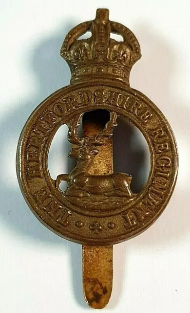 The Hertfordshire Regiment WW1 OR's cap badge - Slider to Rear - British army KC