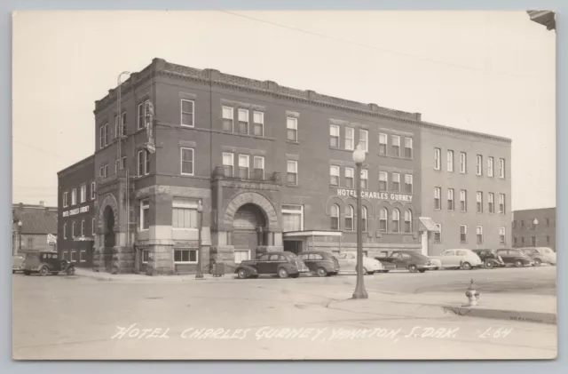 Yankton South Dakota~Hotel Charles Gurney~Round Up Room~NICE 1940s Cars RPPC