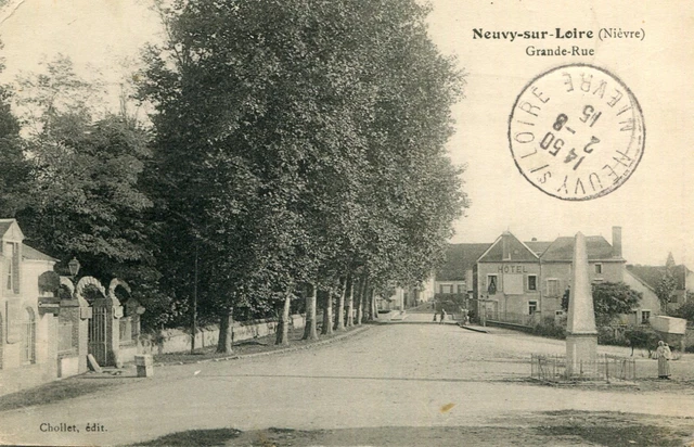 NEUVY SUR LOIRE Grande Rue Monument to the Dead Soldier's Written 4th Regiment Inf