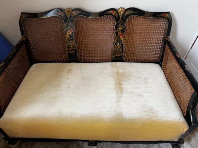 Bergère suite - settee and two armchairs Chinese motifs