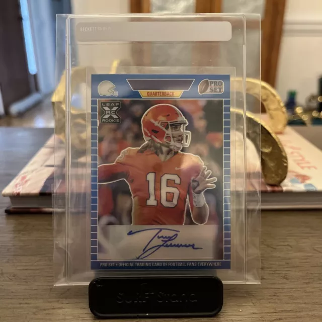 Trevor Lawrence Leaf Pro Set Rookie Autograph /7