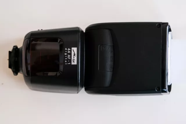 Metz Mecablitz 44 AF-1  digital flash for canon