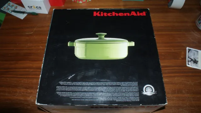 KitchenAid Streamline KIWI Green Cast Iron 4 Quart Casserole Dish with Lid