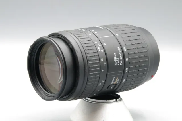 Sigma 70-300mm F/4-5.6 DL Macro Super AF Lens- Minolta A Mount