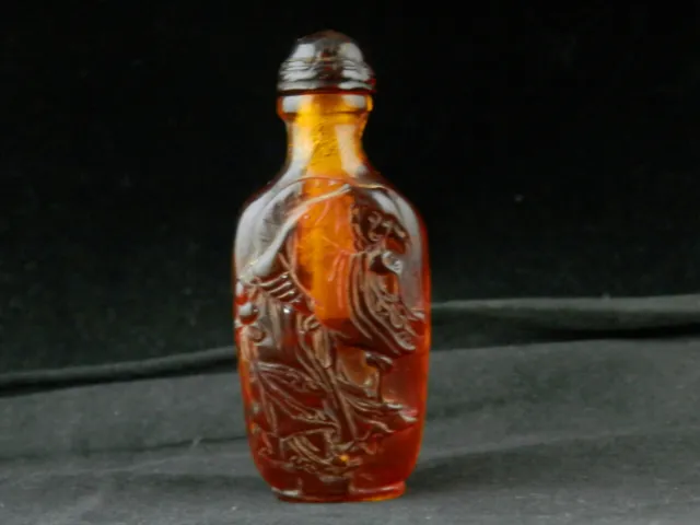 Wonderful Chinese Beeswax Hand Carved *2Figures* Snuff Bottle MM014