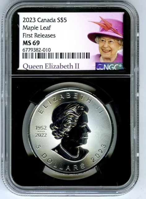 2023 $5 Canada 1 Oz .9999 Silver Maple Leaf Ngc Ms69 Queen Elizabeth - Fr Black