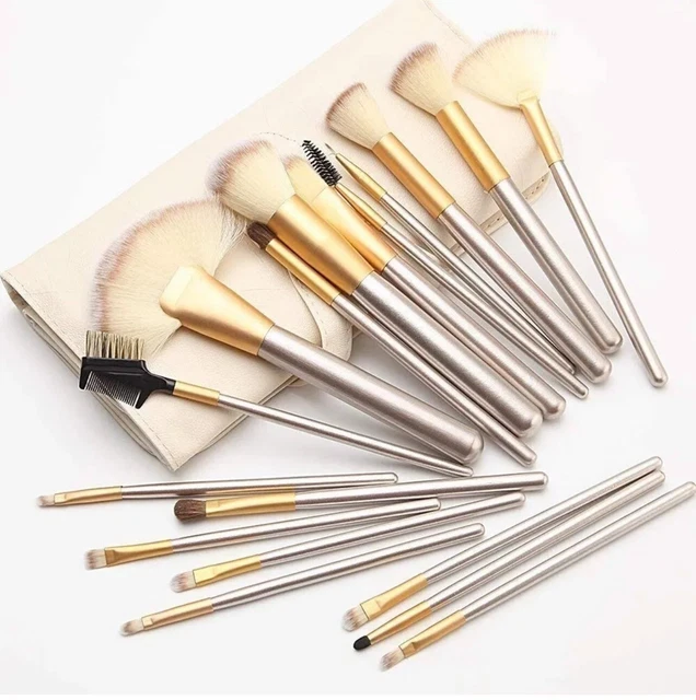 Set 18 Pezzi Pennelli Trucco Make Up Con Custodia Da Viaggio