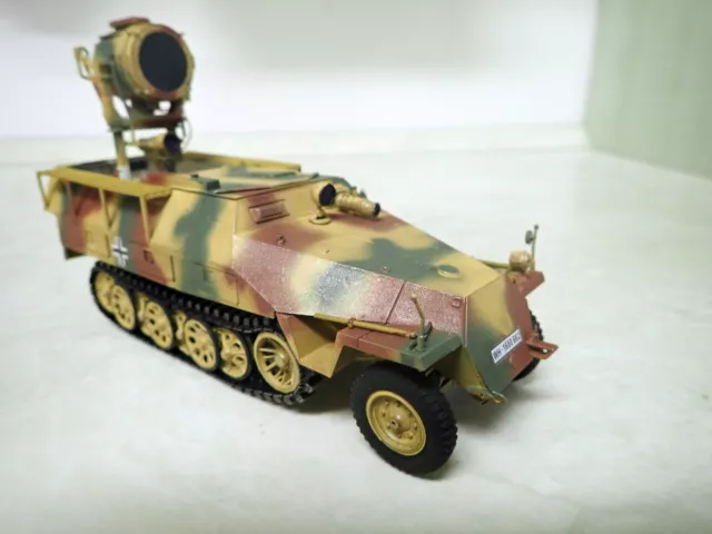 Sd.Kfz. 251 20 Ausf. D Uhu gebaut gebrusht 1:35 von AFV