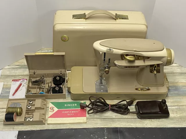 Vintage Singer Rocketeer 500A Slant-O-Matic Sewing Machine/Accessories Excellent