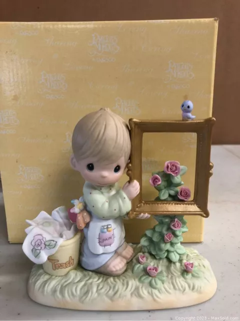 Lot of Precious Moments Figures with original boxes