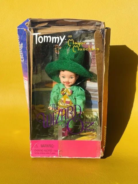 NIB TOMMY AS MAYOR MUNCHKIN BARBIE The Wizard of Oz 1999 Doll 25823 25817