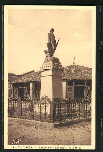 CPA Etauliers, Le Monument aux Morts 1914-1918