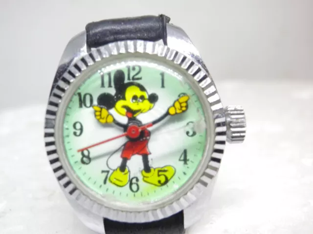 Antiguo Reloj Mecanico De 1970 Mickey Mouse Buen Esatdo Funciona Coleccionista