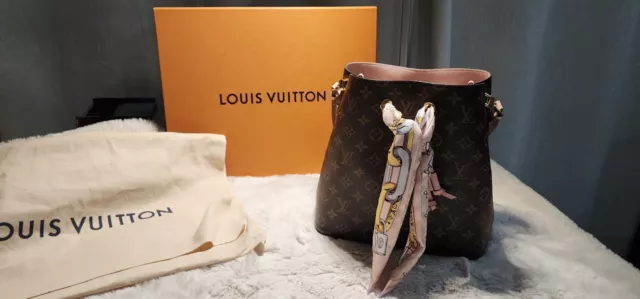 Shop Louis Vuitton NEONOE 2021-22FW Néonoé mm (M44021, M44022, M44887,  M44020) by OceanofJade