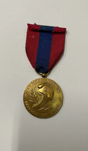 Medal/Decoration Military Défense National REF99881