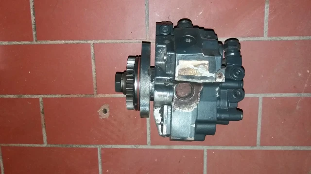 IVECO EUROCARGO TECTOR F4AE0481 2445110060 Dieselhochdruckpumpe ...