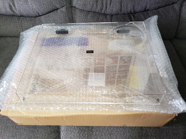 Technics SL1200/1210 Turntable dust cover OEM Damaged w/hinges. Technics SL1200/1210 Turntable dust cover OEM Damaged w/hinges.