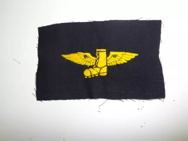 b5353 WW 2 US Air Force Royal RAF WINGED BOOT CLUB Patch Wings yellow A2B3