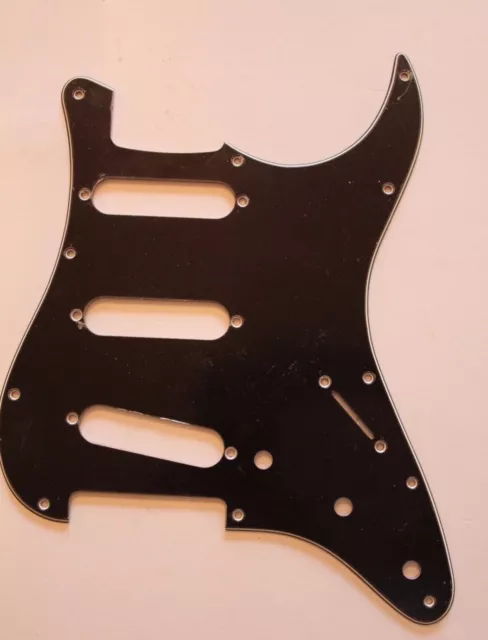 1 Schlagbrett Pickguard Strat Scratch plate schwarz dreilagig SSS Fräsungen