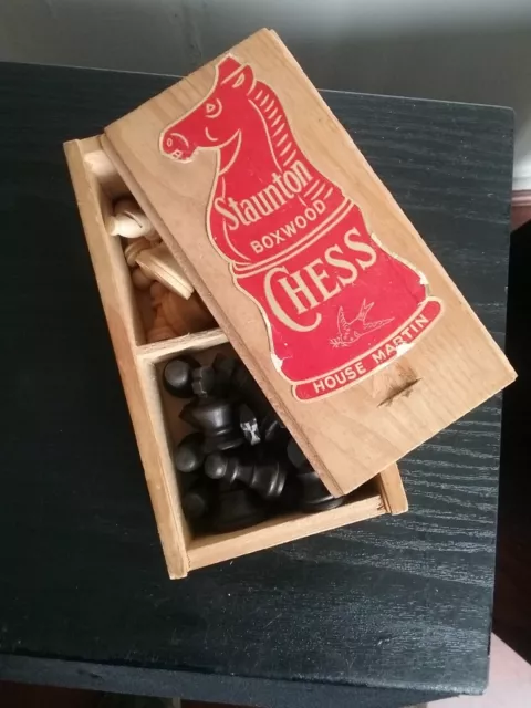 Vintage Staunton Boxwood Chess Pieces Complete Set Wooden Box House Martin Boxed