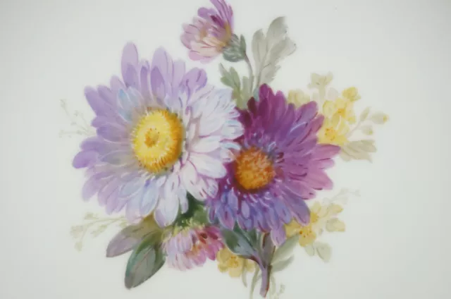 KPM Berlin Neuzierat Weichmalerei Purple Flowers & Gold 7 3/8 Inch Plate 1914-18 2
