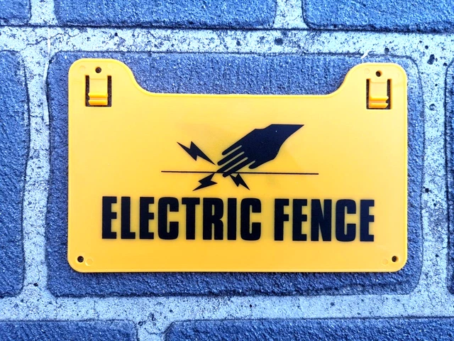 20 PIECE ELECTRIC Fence Caution Warning Sign Hook Tie To Wire Mesh Rope ...