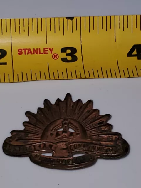 WWI WWII British Canada Cap Collar Badge Pin L@@K!!! Priced to Sell! af