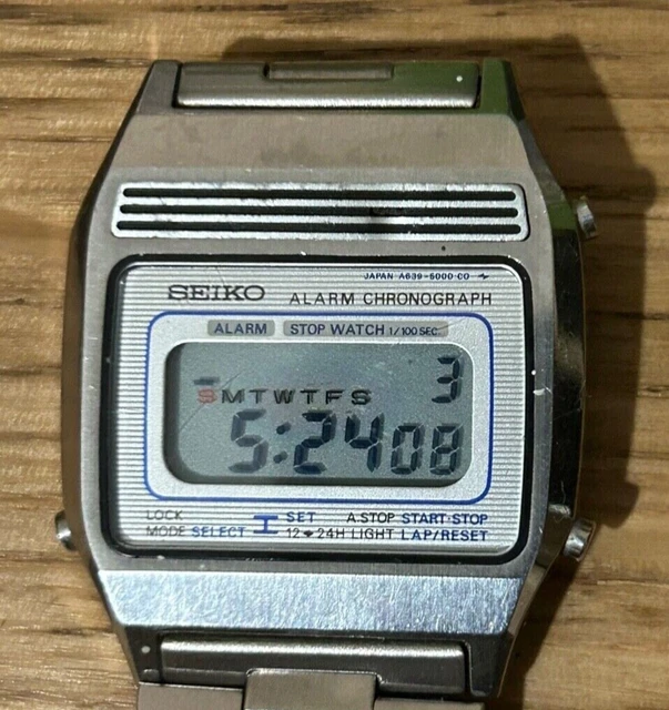 SEIKO MENS VINTAGE alarm chronograph watch model A639 5000 1980s