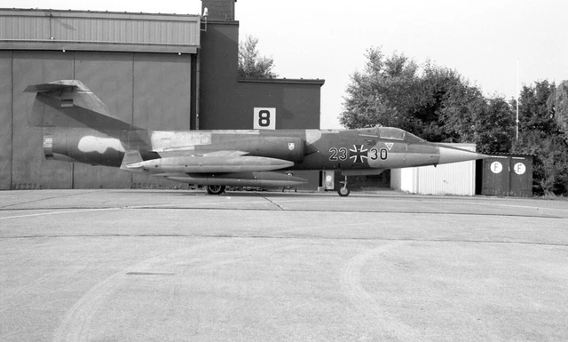 ex-JG36, WGAF, F-104G Starfighter, 23+30 at Hopsten, 6 Sep 1994 - B&W Neg_6218