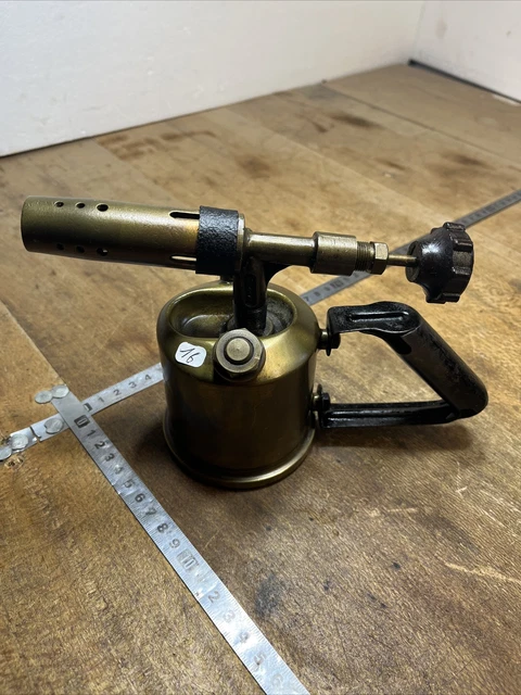 Lampe à souder - Outil - Histoires d'outils artisanaux