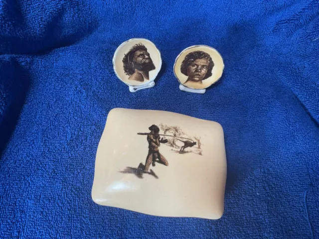 Brownie Downing Aboriginal  Trinket Box vintage + 2 Small Plates