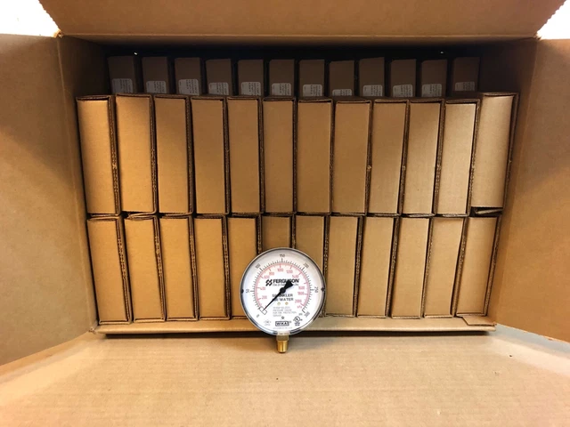 LOT of 60 New WIKA Ferguson Sprinkler Air / Water Pressure 4" Gauge 111.10SP 4"