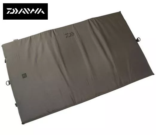 Daiwa Black Widow Carp Unhooking Mat - 1/2 PRICE CLEARANCE