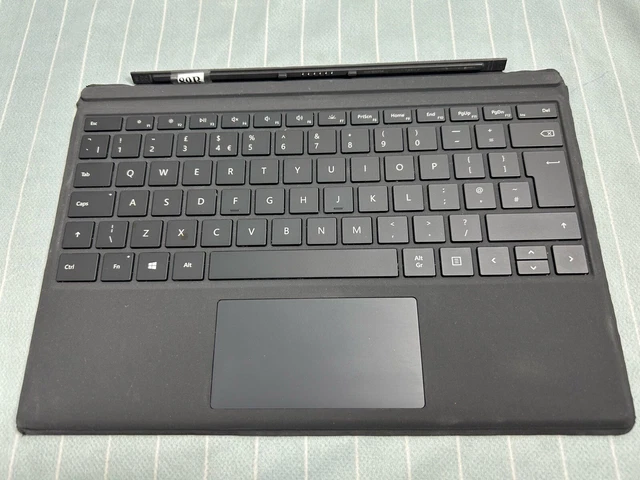 Tastiera Copertura Microsoft Surface Pro 1725 - Italiana? No, Inglese Britannico - Nera Usata