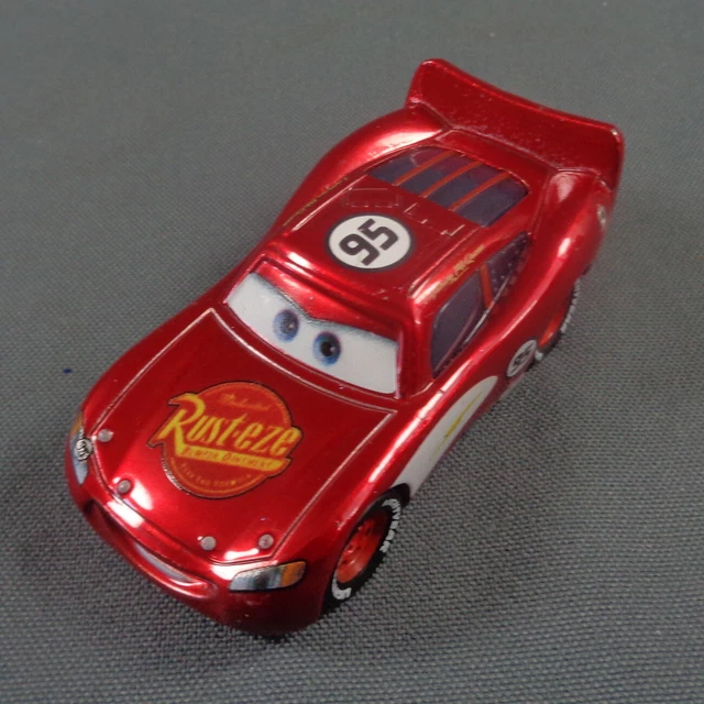 DISNEY PIXAR CARS RADIATOR SPRINGS Cruisin Lightning McQueen MATTEL ...