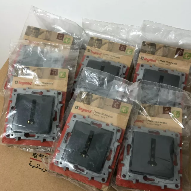 Lot de 6x LEGRAND Niloé - Prise téléphone en T fonte (noir) COMPLET - 0 96652