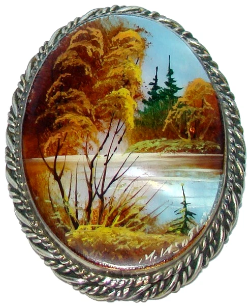 Broche Miniature Laquée Sur Nacre Fedoskino - Paysage D'automne, Peint Main, Signée