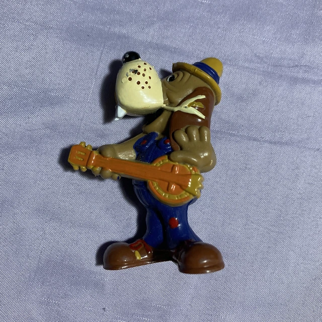 VINTAGE CHUCK E Cheese Jasper PVC Figure Toy Dog 1983 CEC Pizza Time