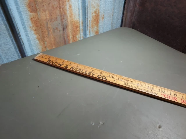 SNOW & NEALLEY Yard Stick BANGOR MAINE Original Advertising Axe Lumbering USA SNOW & NEALLEY Yard Stick BANGOR MAINE Original Advertising Axe Lumbering USA