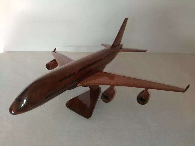 Maquette en bois avion AIRBUS A380