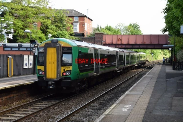 PHOTO CLASS 172 Turbostar 3-Car Dmu No 172 339 Of London Midland V2 £2. ...