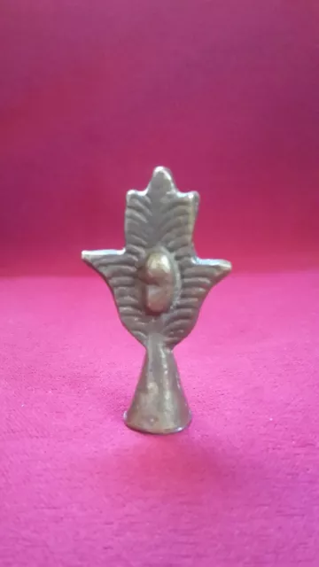 ancient bronze statue khamsa