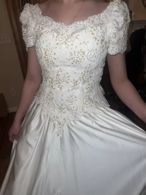 VTG 90s Jasmine Wedding Dress - great condition - Size 8