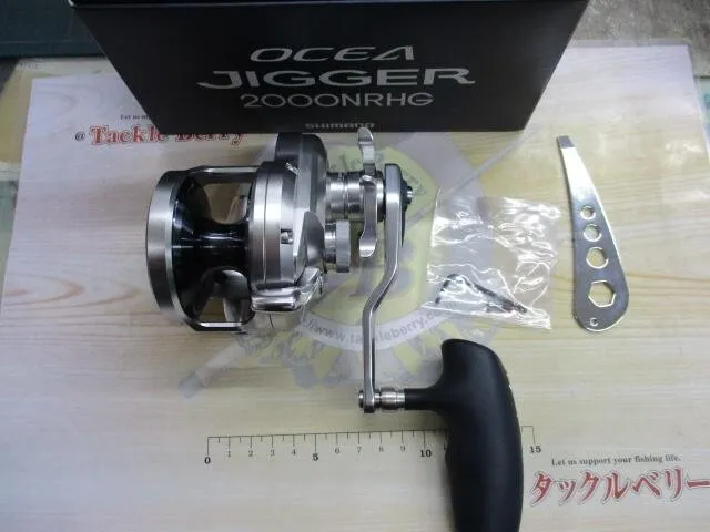 Shimano 17 Ocea Jigger 2000NR HG Right Baitcast Reel Used w/Box