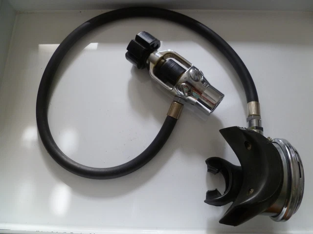 Détendeur De Plongée La Spirotechnique 20/10 - Pour Pièces Détachées / Ne Fonctionne Pas