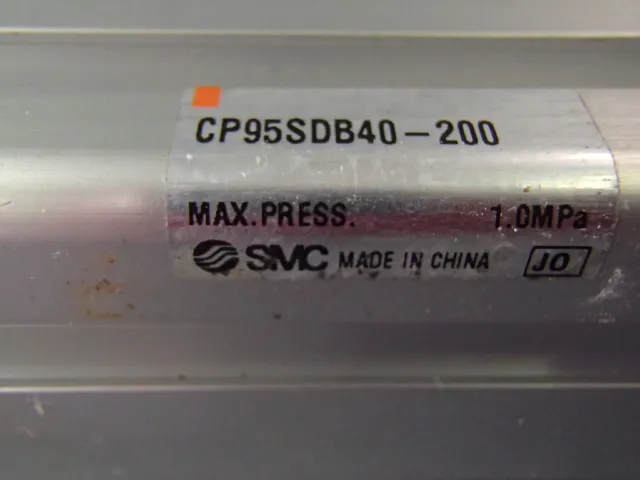 CP95SDB40200    - SMC -    CP95SDB40-200 /  Vérin pneumatique double effet  USED 3